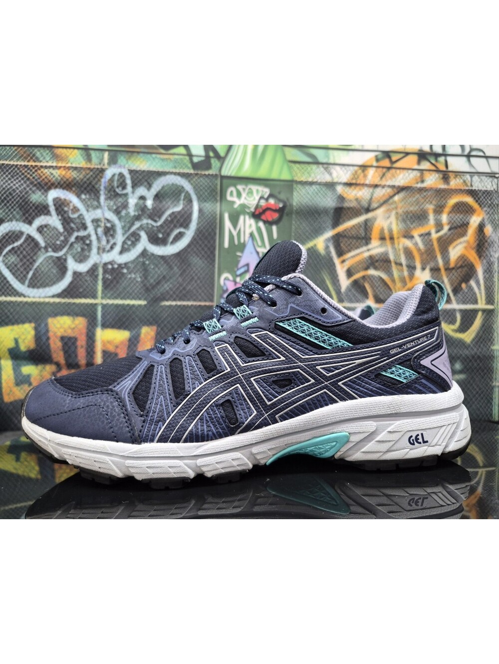 Asics Gel Venture 7 in Women's Size 9W Running Sneakers Blue so clean